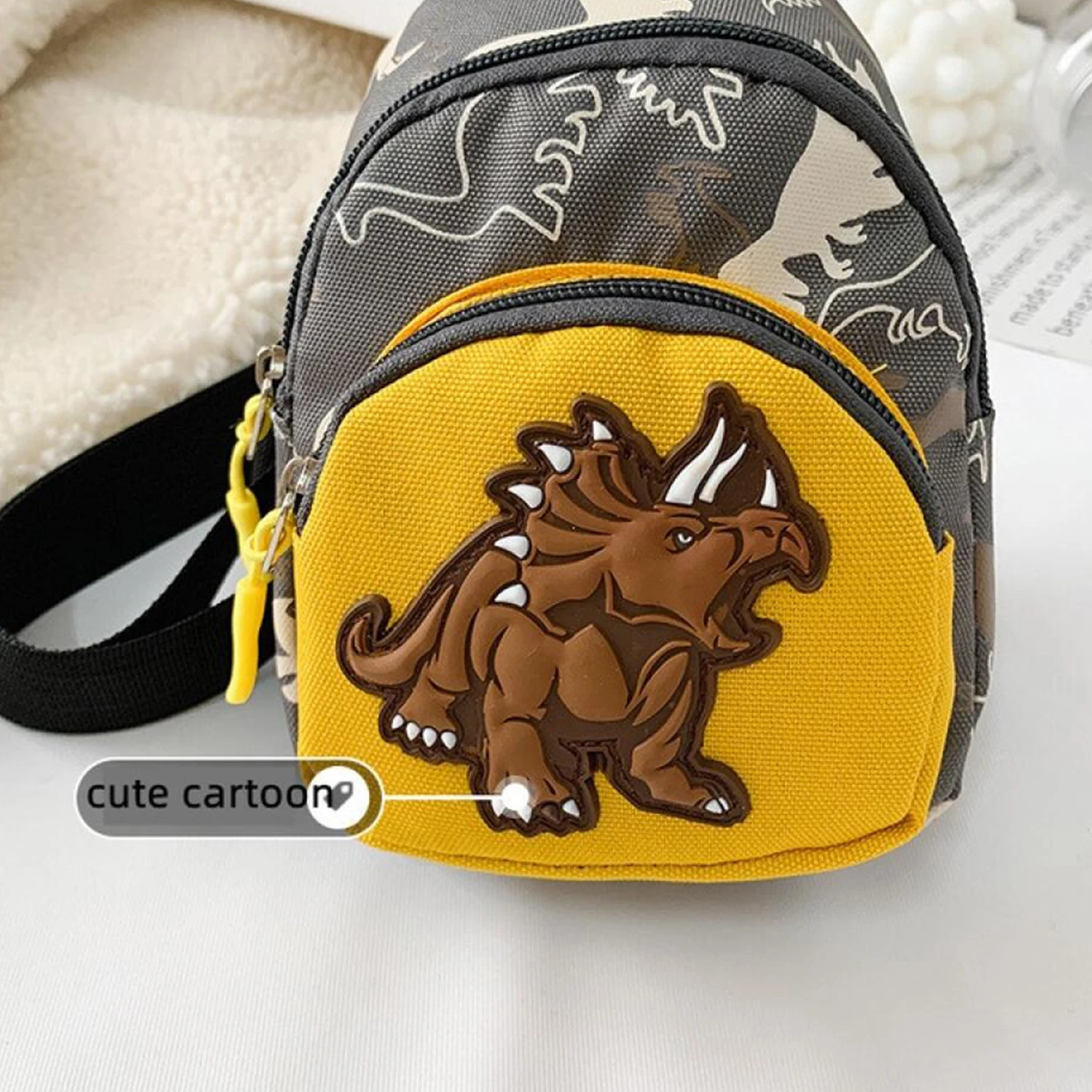 Outdoor Casual Bag Kids Chest Bag Cute Boys and Girls Small Dinosaur Pattern Unisex Zip